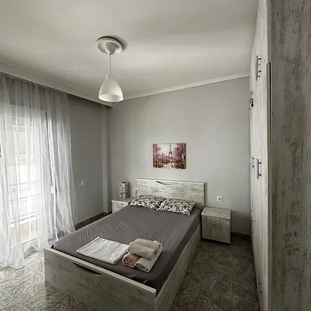 Ideally Situated Apartment. Apartmán *