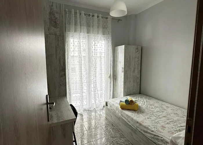Ideally Situated Apartment. Apartment Thessaloniki